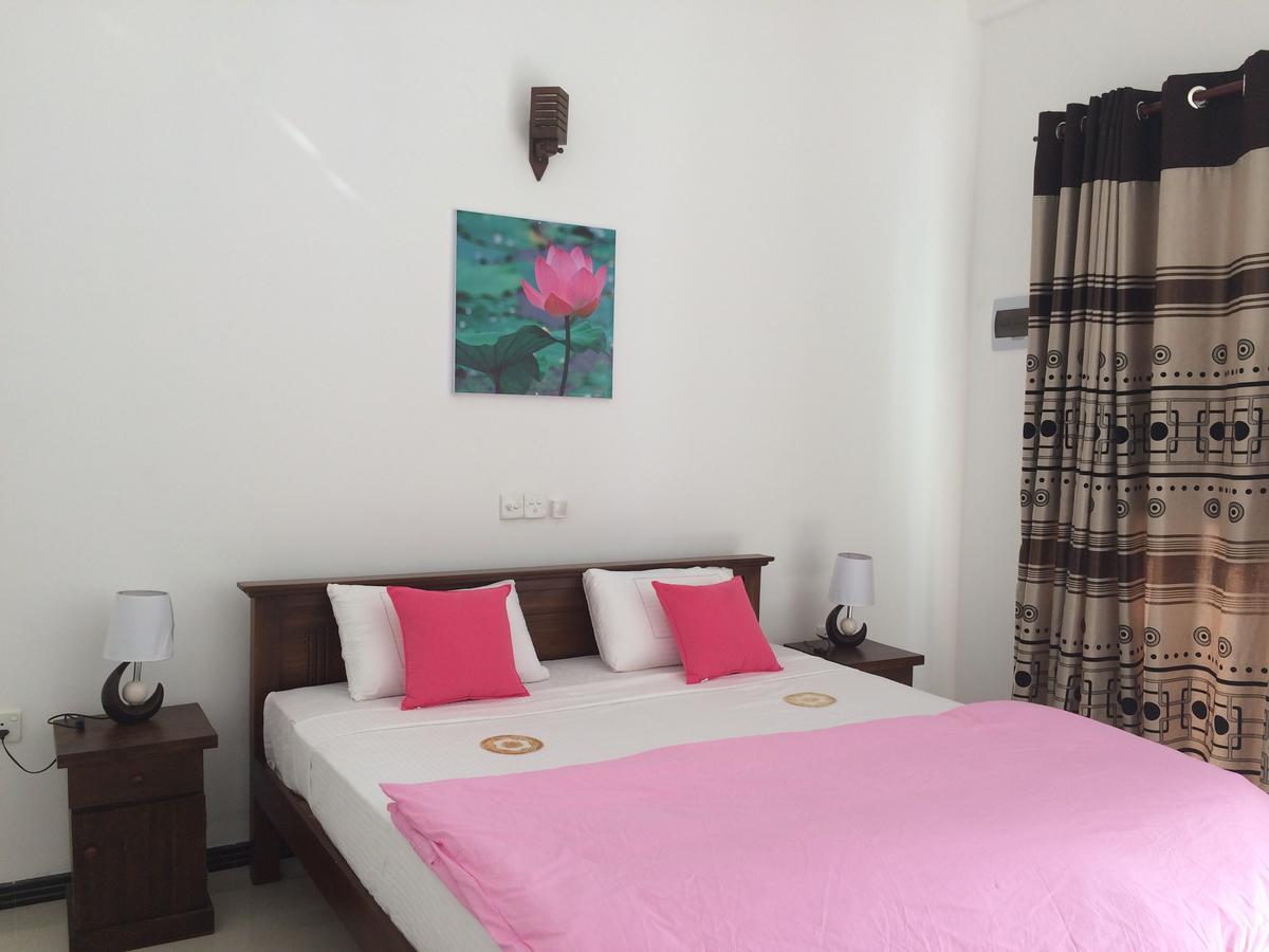 Lotus Dreams Guesthouse Weligama Zewnętrze zdjęcie