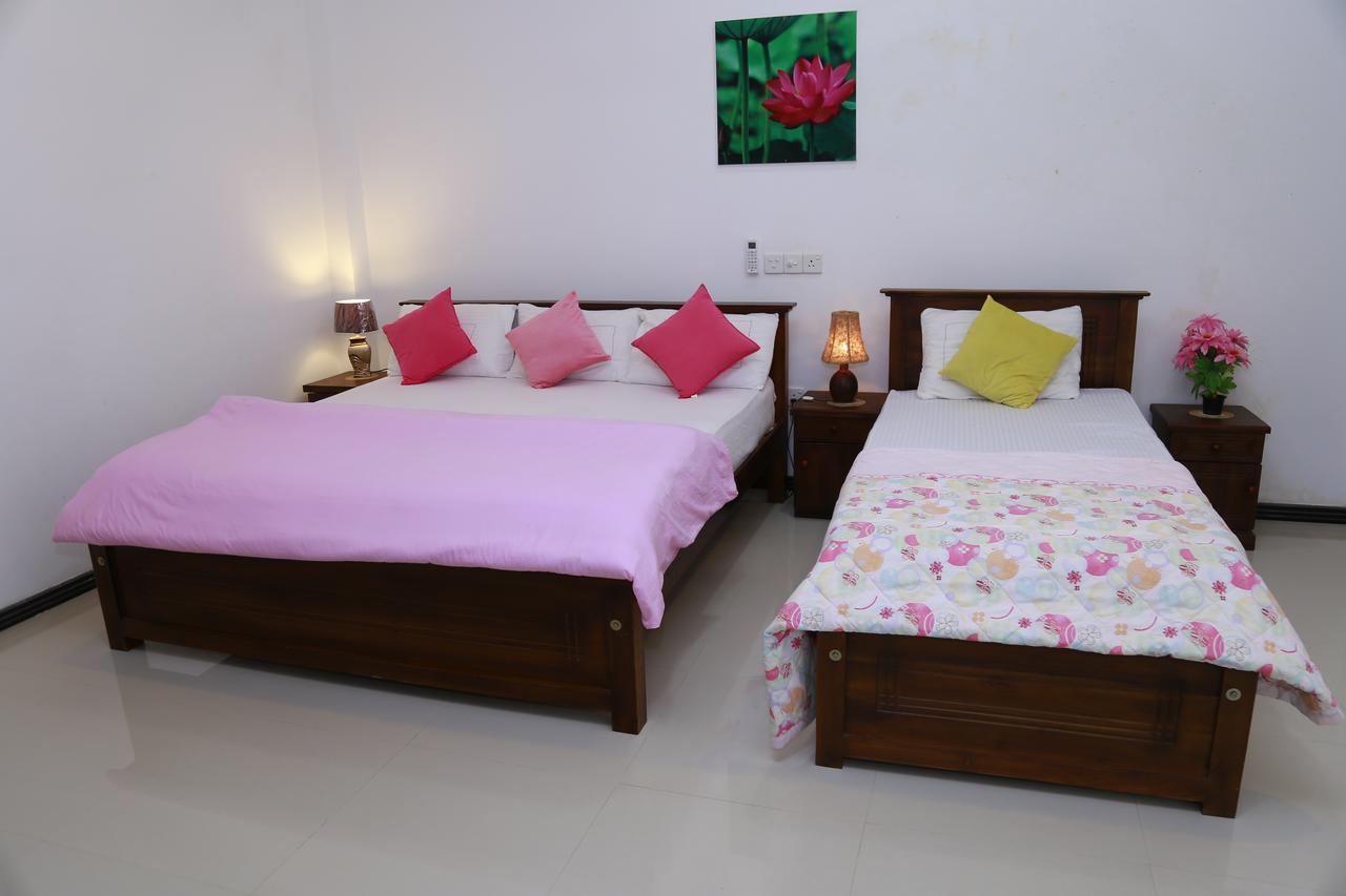 Lotus Dreams Guesthouse Weligama Zewnętrze zdjęcie