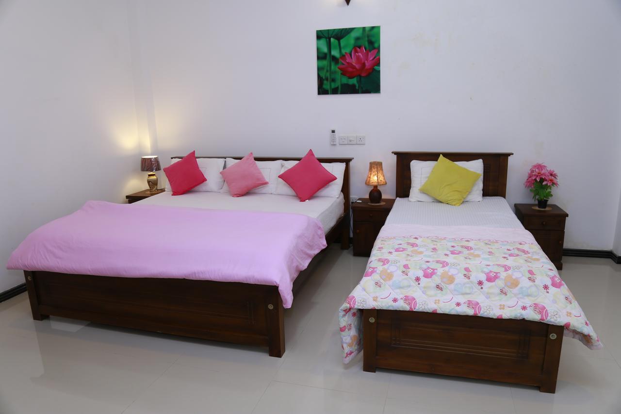 Lotus Dreams Guesthouse Weligama Zewnętrze zdjęcie