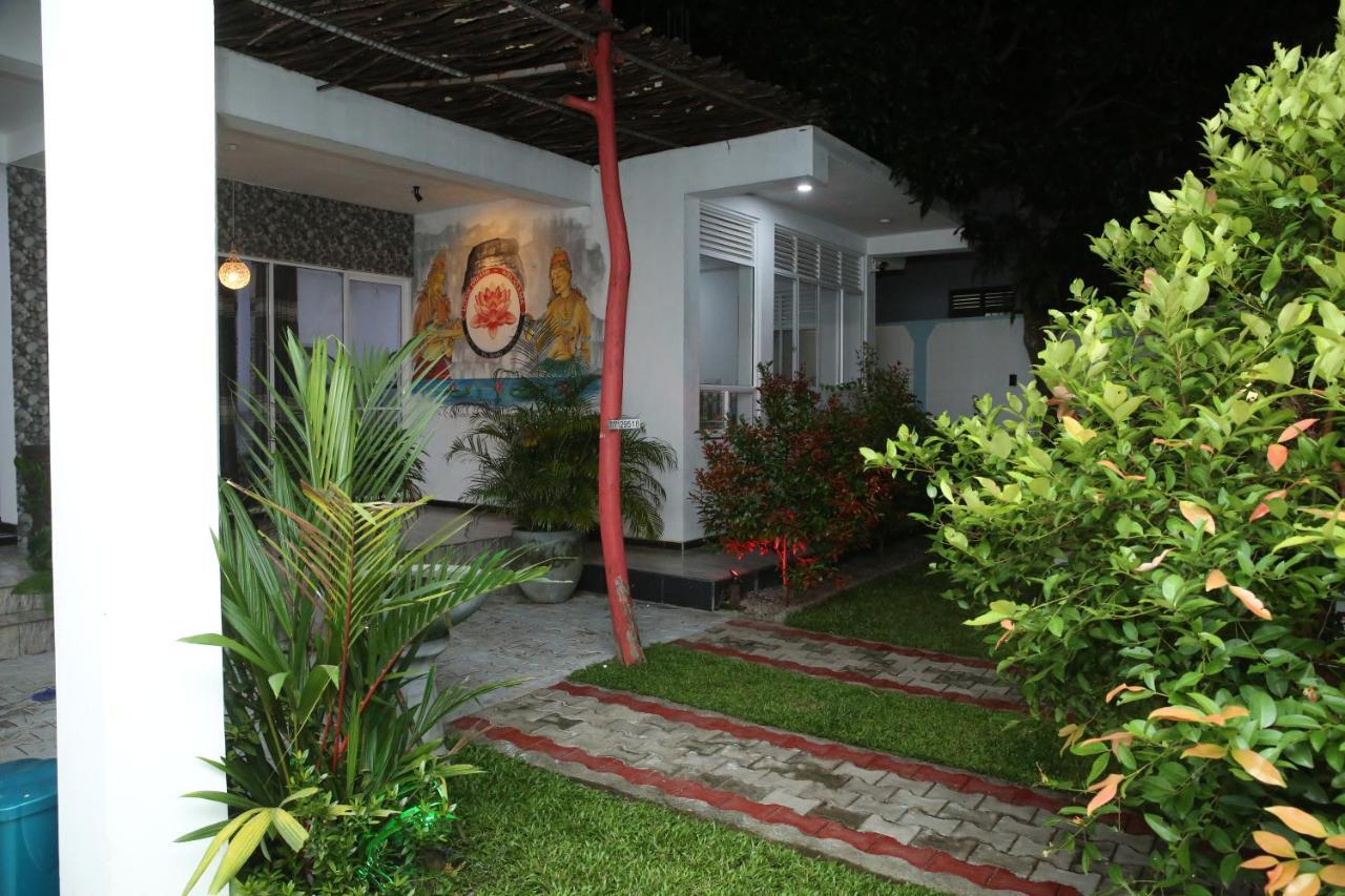 Lotus Dreams Guesthouse Weligama Zewnętrze zdjęcie